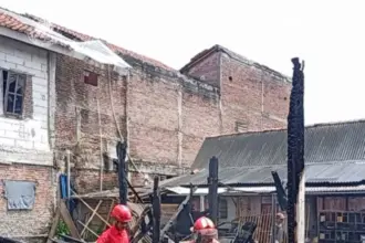 Rumah Lansia di Rawalo Hangus Dilalap si Jago Merah
