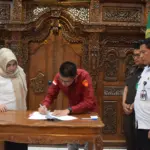 Pulihkan Kerugian Negara, Kejari Purwokerto Serahkan Rp181 Juta ke Pemkab Banyumas 