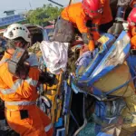 Ngeri ! Truk Muatan Kayu Oleng di Kertek Wonosobo, Tabrak 4 Kendaraan: 2 Tewas, 3 Luka