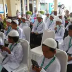 Sejumlah anak mengikuti khitanan massal yang digelar dalam rangka Hari Jadi ke-170 Cilacap. (Pemkab Cilacap).