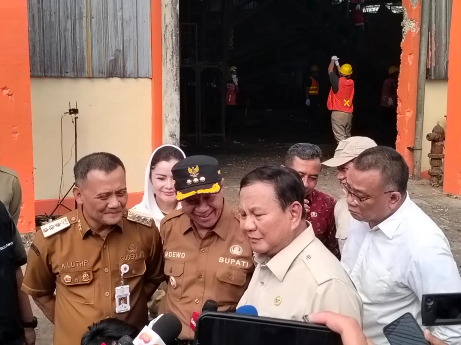 Presiden RI Prabowo Subianto saat melakukan mengunjungi kawasan TPA BLE Kaliori, Kabupaten Banyumas, Selasa (28/04/2026).