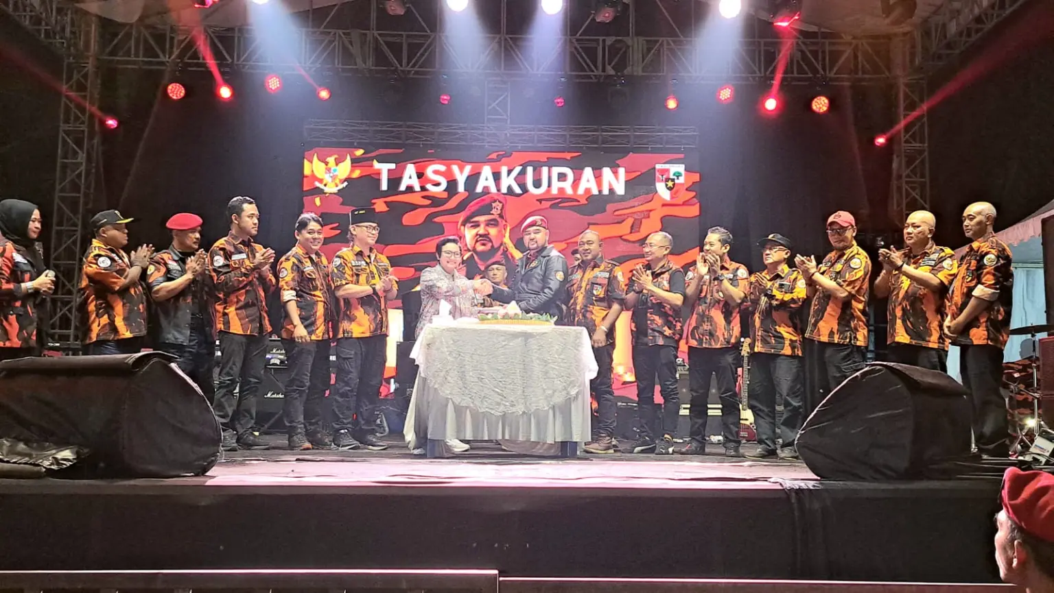 MPC Pemuda Pancasila Cilacap gelar tasyakuran pelantikan ketua dihadiri Plt Bupati Cilacap dan sejumlah ketua PP di Jateng. (Faiz Ardani).