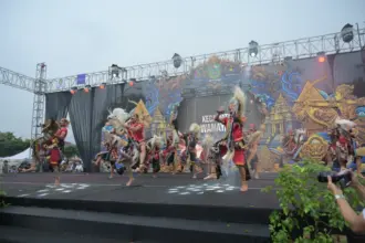 parade budaya hari jadi banjarnegara