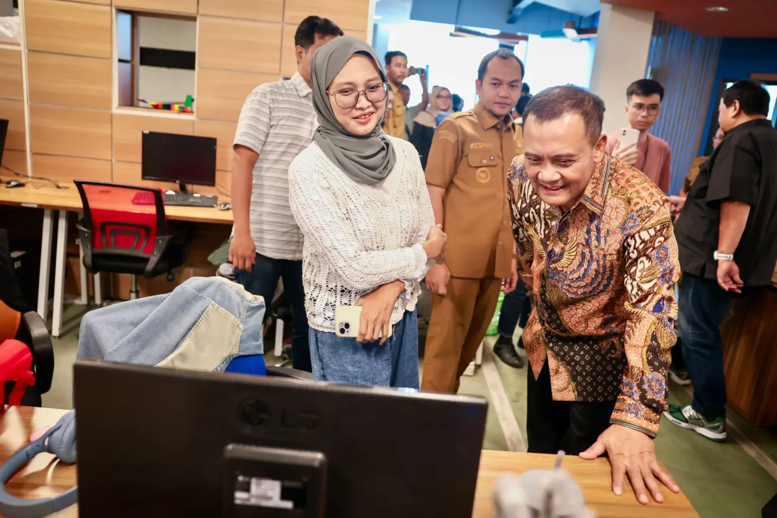 Gubernur Jateng saat bersama insan media massa di Surakarta