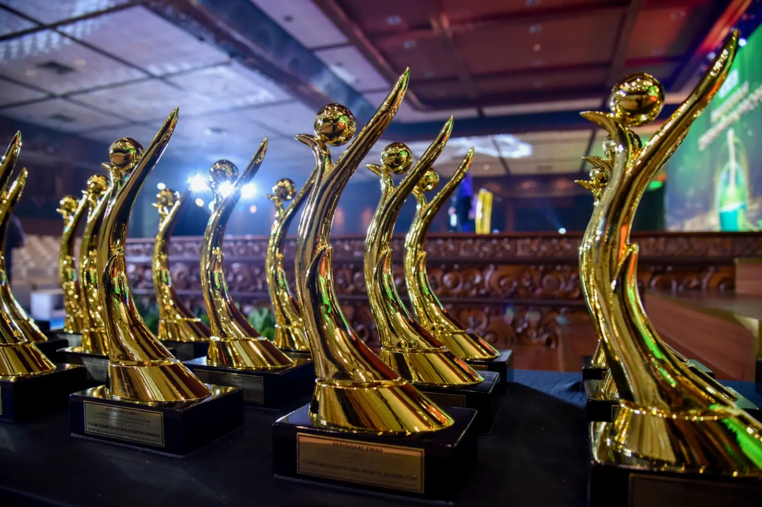 PT PLN IP UBP Mrica hattrick proper emas