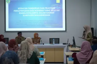 Peserta ikuti pelaihan laporan keuangan koperasi