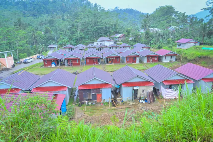 HUntara korban longsor situkung