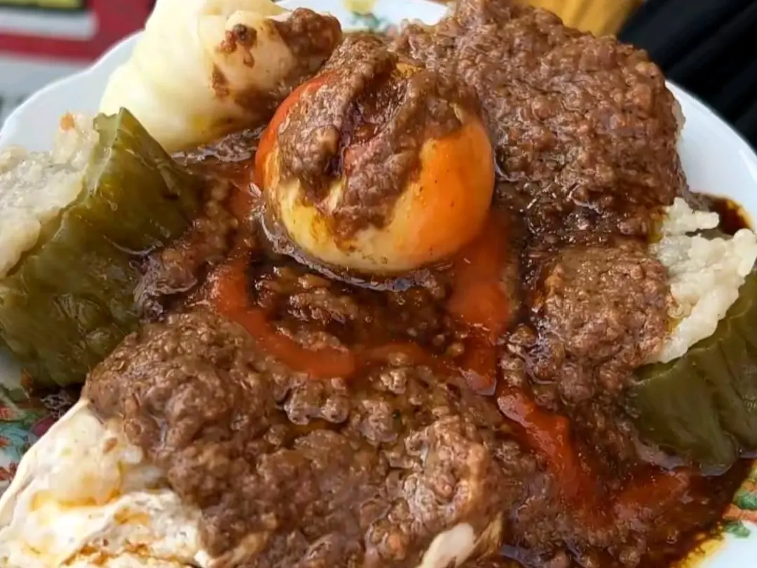bumbu Rahasia Viralnya Raja Siomay Maos: Tenggiri Asli, Harga Seribuan!