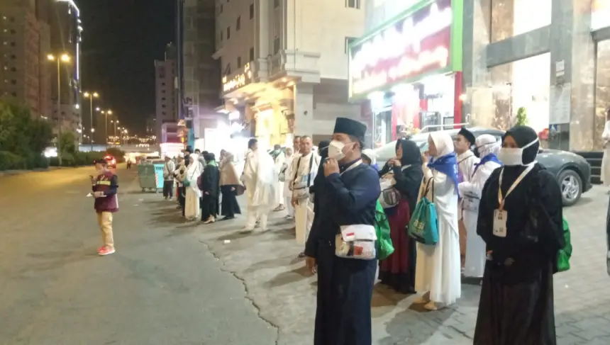 Sejumlah jemaah haji asal Kabupaten Purbalingga saat memasuki kota suci Mekkah, Senin (18/5/2026). (Foto: FH/Kominfo)