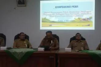 Kades Hoho: Pemberhentian Dan Pengangkatan Perangkat Desa Adalah Kewenangan Kades
