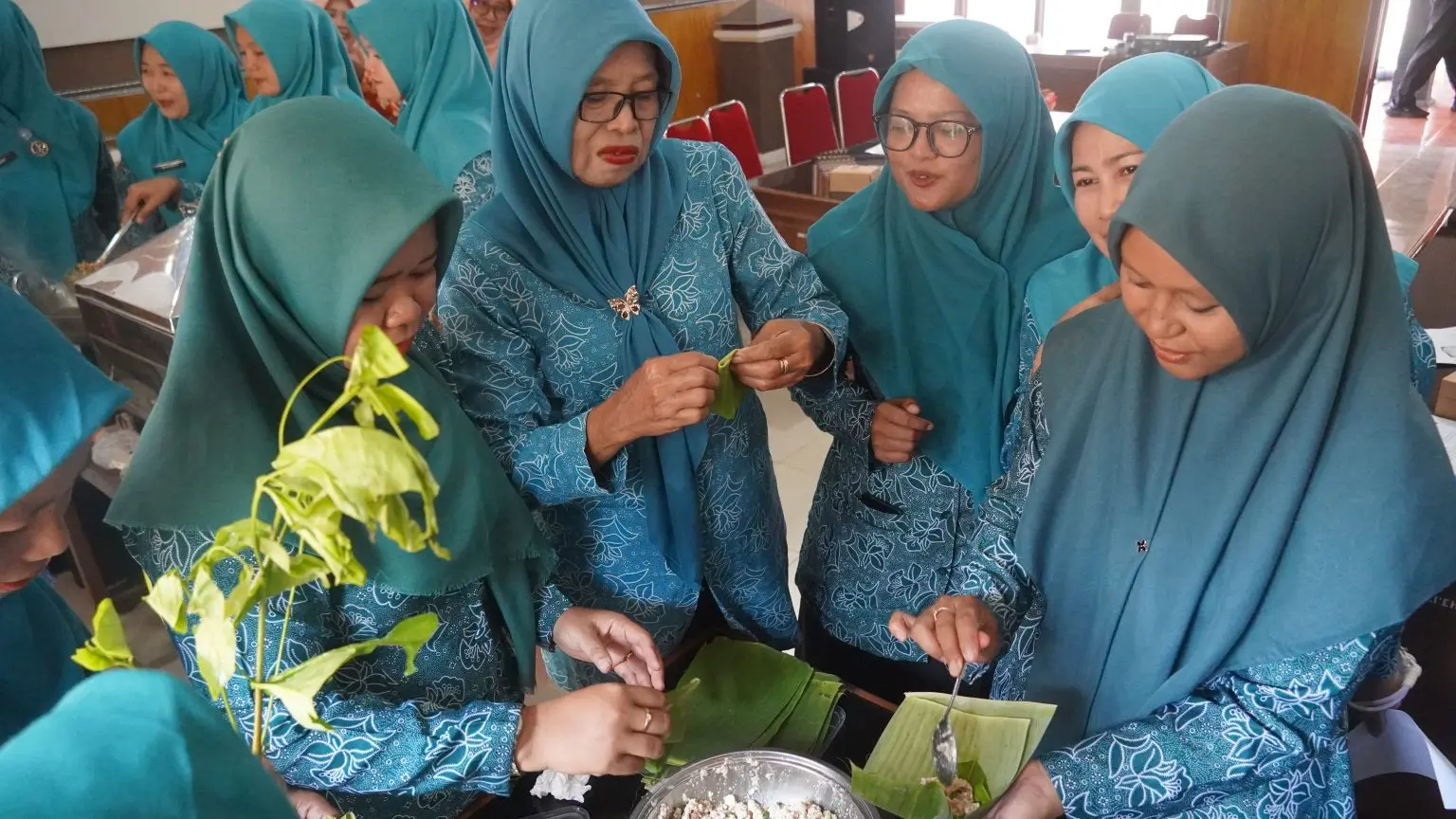 Pelatihan Tata Boga Disnakerin Cilacap Sasar Ibu-Ibu PKK Desa Miskin Ekstrem