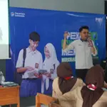 Jembatani Kesenjangan Dunia Kerja, PNM Cabang Purwokerto Gelar Program BERKELANA di SMK N 1 Tonjong