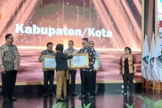Pemerintah Kabupaten Cilacap berhasil menorehkan prestasi gemilang di tingkat nasional dengan meraih penghargaan bidang kearsipan dari Arsip Nasional Republik Indonesia.(Foto: Diskominfo Cilacap)