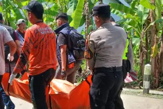 pria meninggal