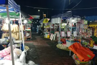 Para pedagang kecil ikut kebagian berkah saat keberangktaan jemaah haji