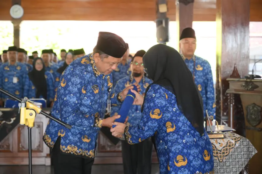 Rotasi pejabat, bupati serahkan SK pada pejabat yang baru dilantik