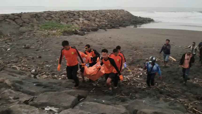 Tragis! 2 Remaja Tenggelam di Pantai Menganti Cilacap Ditemukan Meninggal
