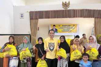 500 Warga Karangpucung Terima Bantuan Pangan, Mas Moro: Kami Harus Hadir Saat Masyarakat Membutuhkan