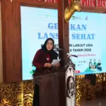 Wabup Banyumas Dwi Asih Lintarti, saat acara peringatan Hari Lanjut Usia Nasional ke-30 tingkat Kabupaten, Pemerintah Kabupaten Banyumas, di Kompleks Pendopo Si Panji Purwokerto, Kamis (4/6/2026).
