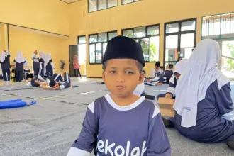Pelajar SRMP Banjarnegara ini merasa terbantu dengan kepesertaan JKN untuk pengobatan hepatitis autoimun yang dideritanya