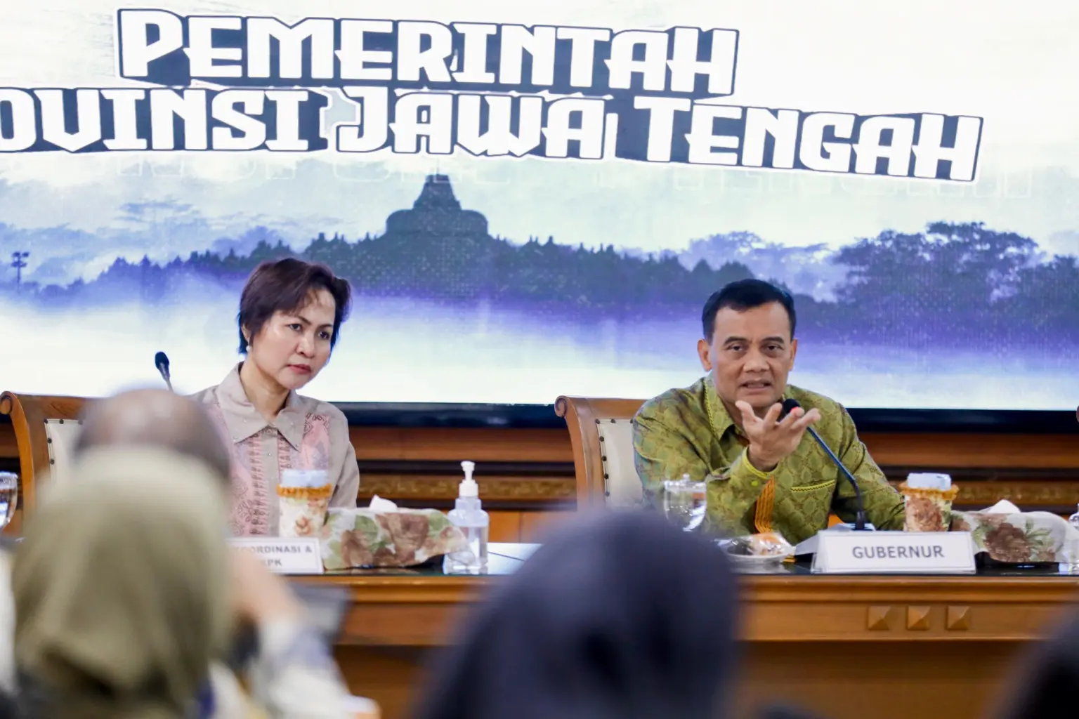 Gubernur bahas soal tambang galian C