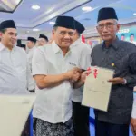 Penyerahan sertifikat tanah wakaf