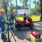 PLN Indonesia Power UBP Mrica saat melakukan cek emisi kendaraan pegasai