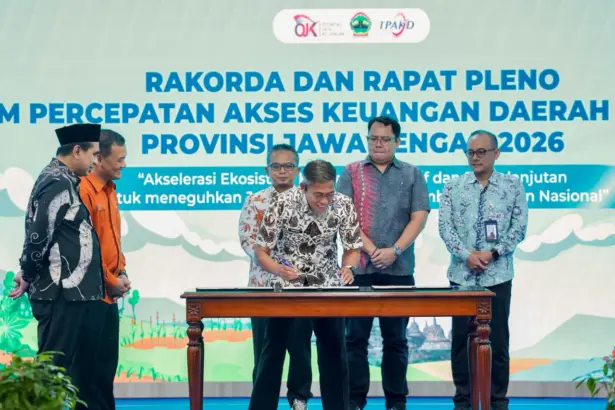 Cegah Judi online dan pinjol illegal, Pemprov Gandeng OJK