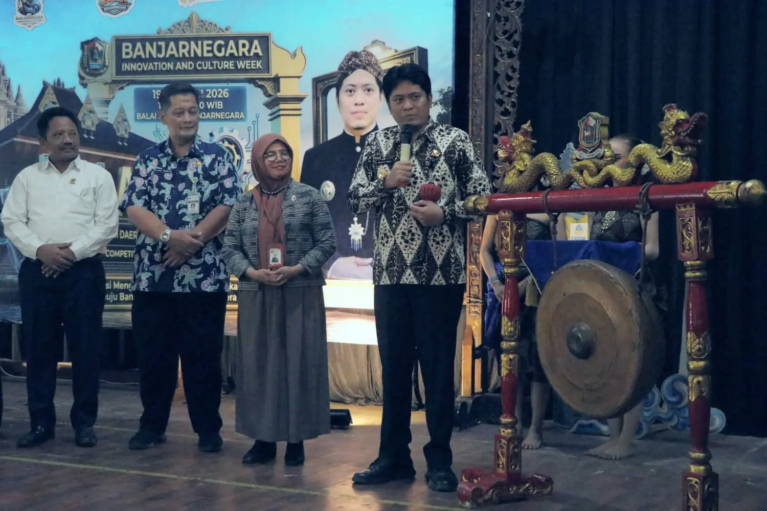Wakil bupati banjarnegara saat membuka pekan inovasi daerah