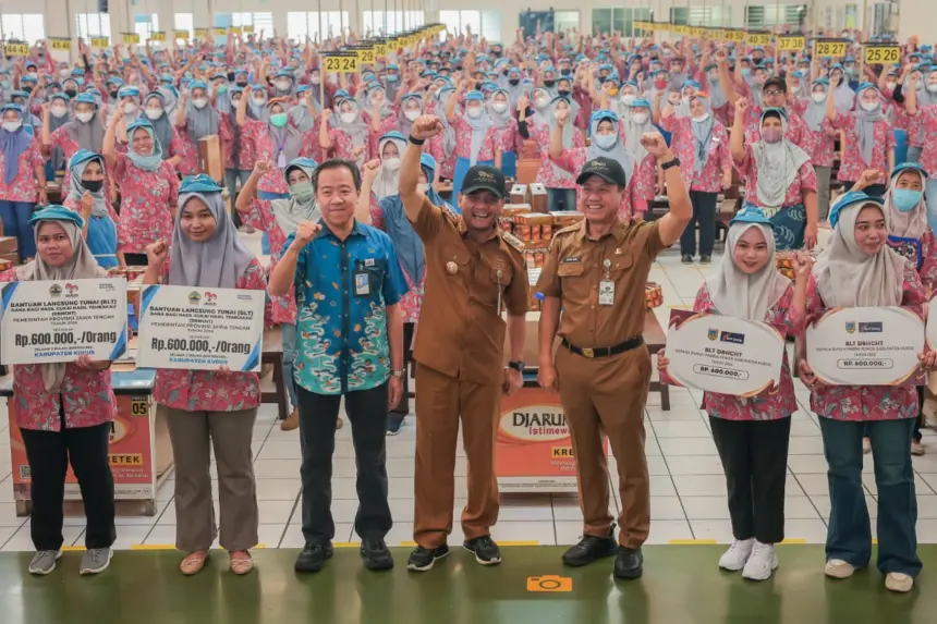 Penyaluran BLT DBHCHT tahun 2026.